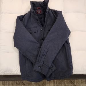 Untuckit shirt jacket size small